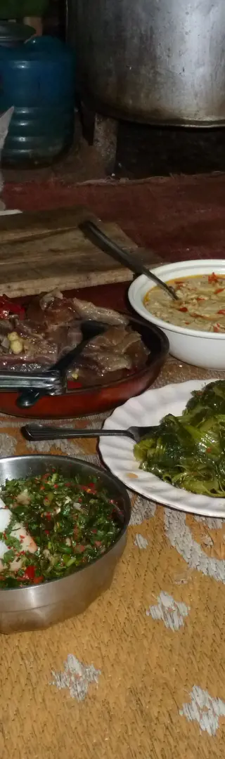 Abendessen bei einer Bauernfamilie.